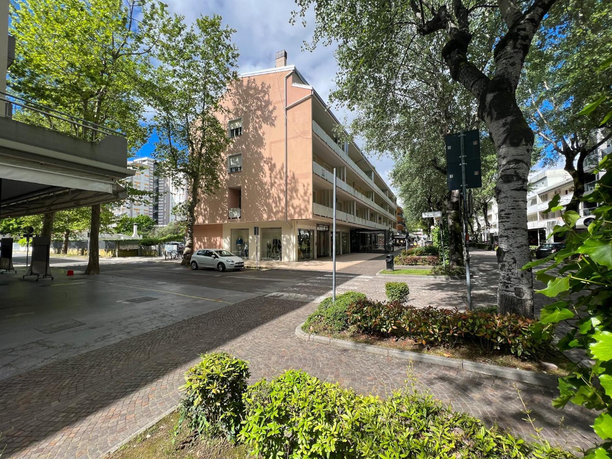 Residence Bussola Бибионе Экстерьер фото