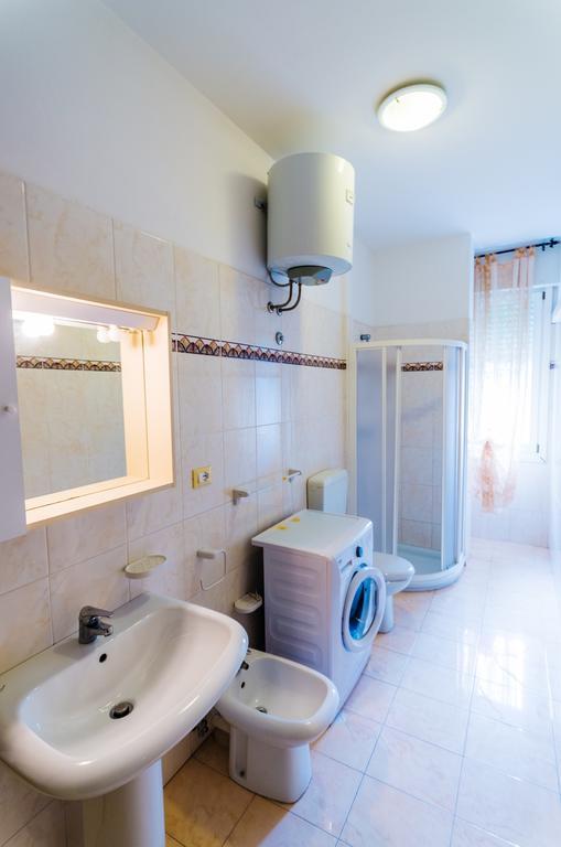 Residence Bussola Бибионе Экстерьер фото
